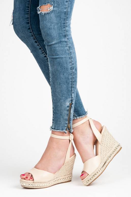 Beigefarbene Plateausandalen VICES mit Nieten 2084-14BE  - 1 Beigefarbene Plateausandalen VICES mit Nieten 2084-14BE  - 1