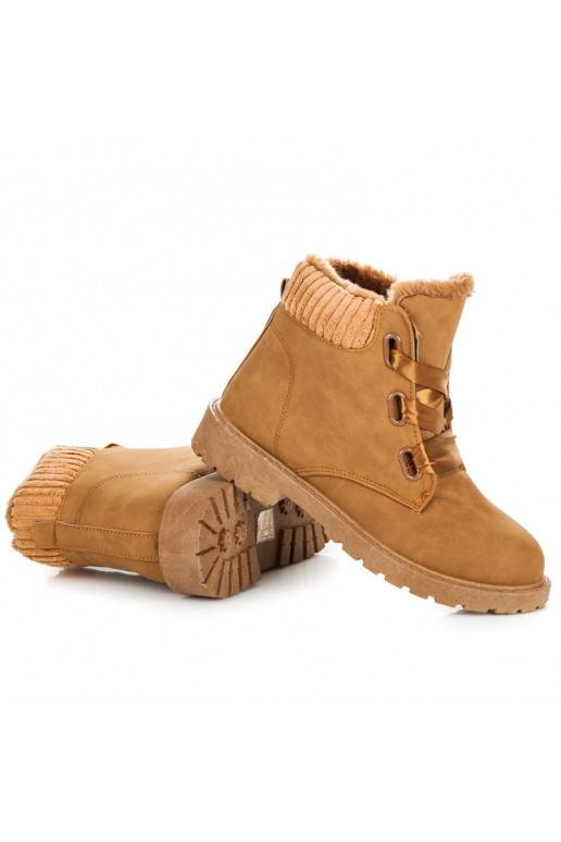 Braune Stiefel mit Satinstiefeln  - 7