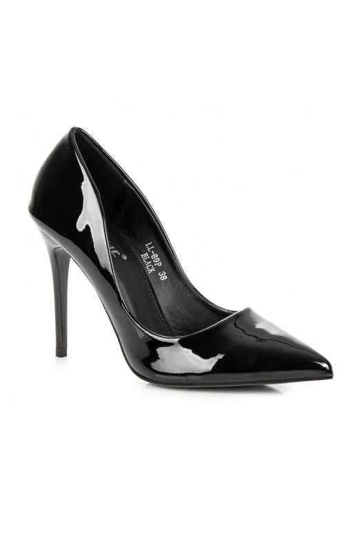 Schwarze Lackschuhe mit hohen Absätzen