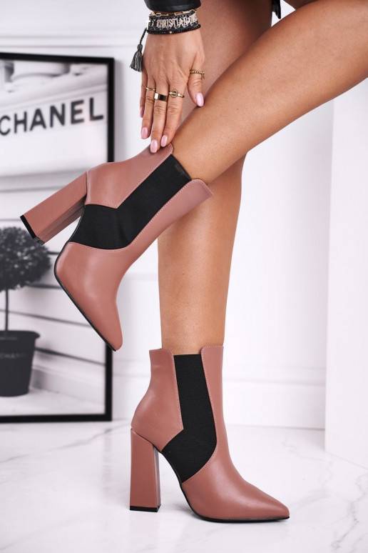 Damenstiefel mit Absatz in rosa Farbe  - 1 Damenstiefel mit Absatz in rosa Farbe  - 1