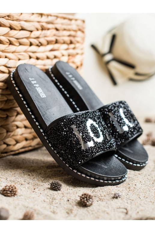 Hausschuhe mit Plateau LOVE Hausschuhe mit Plateau LOVE