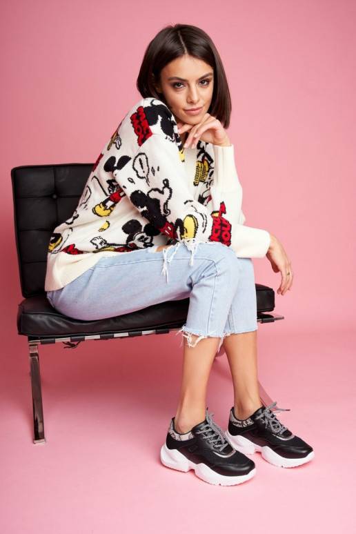 Sportlicher Schuh mit... Sportlicher Schuh mit...