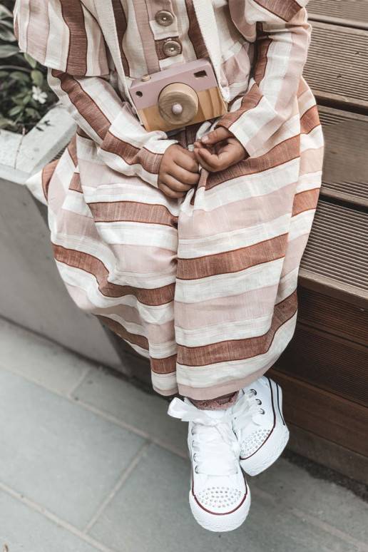 Kinder-Sneaker mit Sohlen in weißer... Kinder-Sneaker mit Sohlen in weißer...