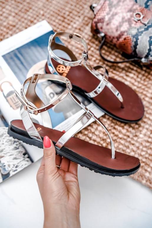 Silberfarbene Zehenstegsandalen im römischen Stil mit Spiegeleffekt