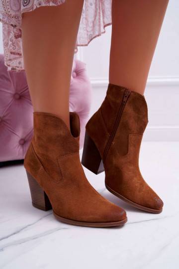 Damenstiefel mit Absatz aus...
