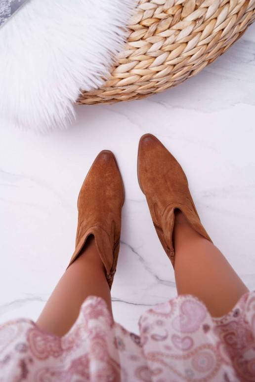 Damenstiefel mit Absatz aus... Damenstiefel mit Absatz aus...