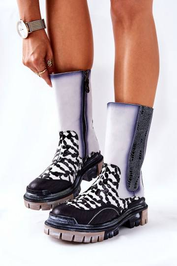 Stilvolle Stiefel in...