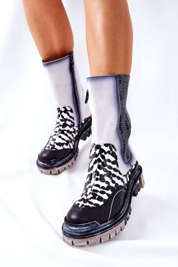 Stilvolle Stiefel in... 2