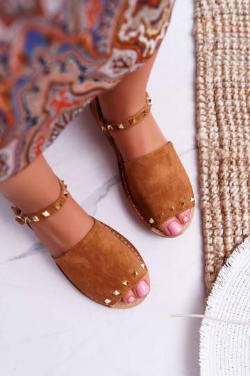 Braune Wildledersandalen... 2