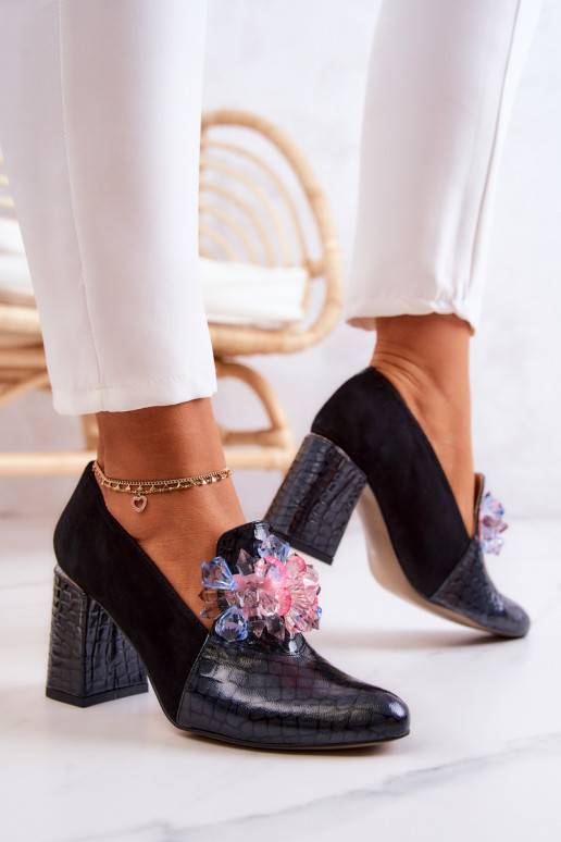 Schuhe mit schwarzen Absätzen von Sofie