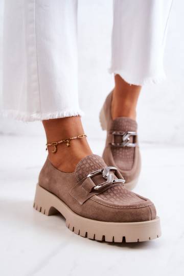 Modische Wildlederschuhe...