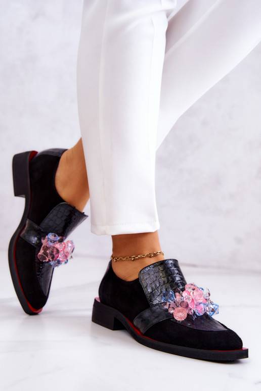 Wildlederstiefel mit Ornamenten in... Wildlederstiefel mit Ornamenten in...