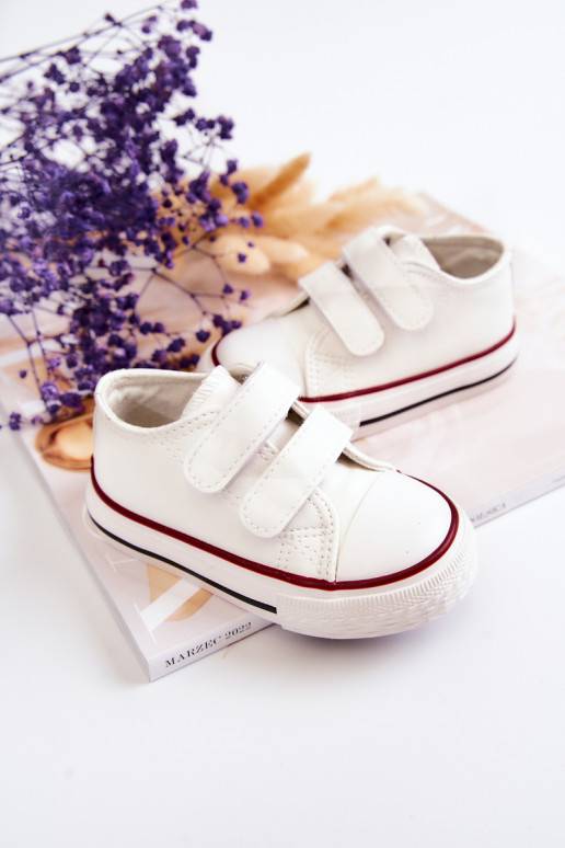 Freizeitschuhe für Kinder mit Klebeverschlüssen in der Farbe Weiß von Foster
