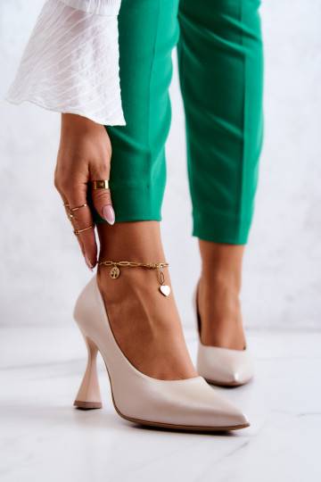 Modische Schuhe Schuhe... 2