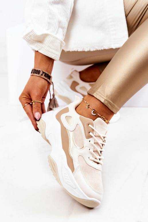 Schuhe im sportlichen Stil Beige... Schuhe im sportlichen Stil Beige...