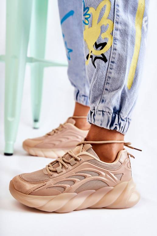 Sneakers Modell Schuhe beige Farbe... Sneakers Modell Schuhe beige Farbe...