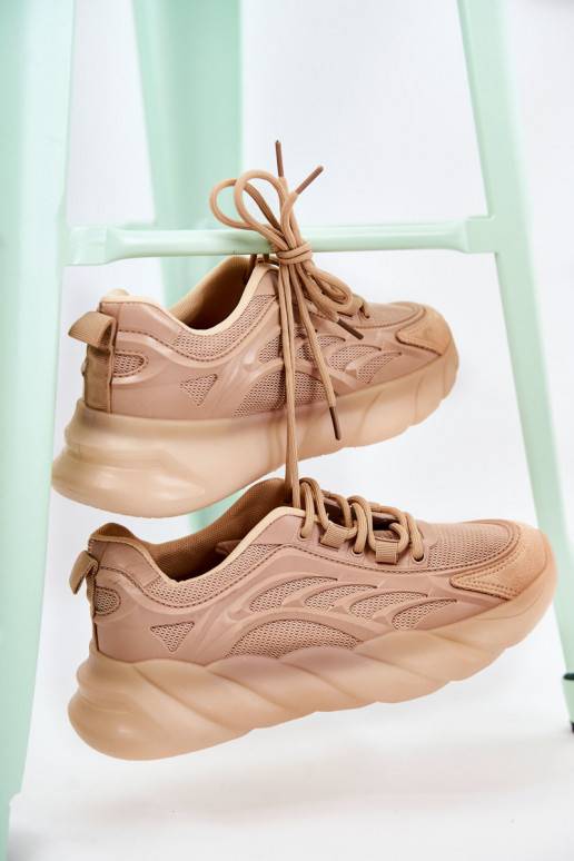 Sneakers Modell Schuhe beige Farbe... Sneakers Modell Schuhe beige Farbe...