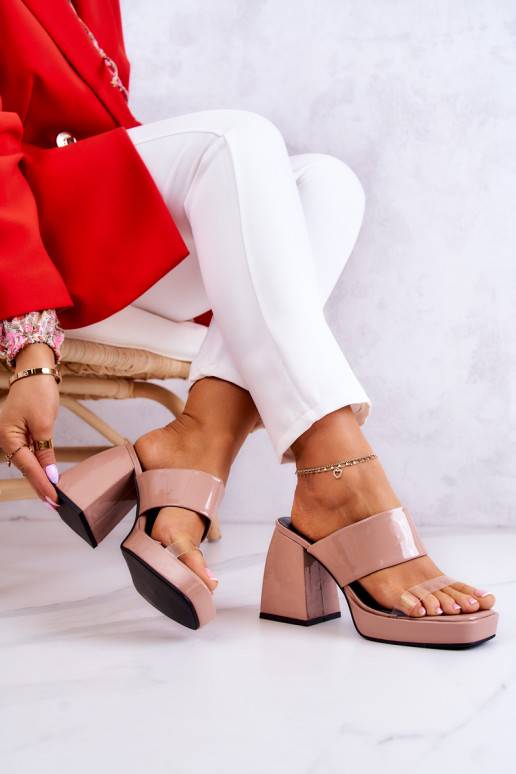 Lakutas-Sandalen mit Absatz in Beige... Lakutas-Sandalen mit Absatz in Beige...