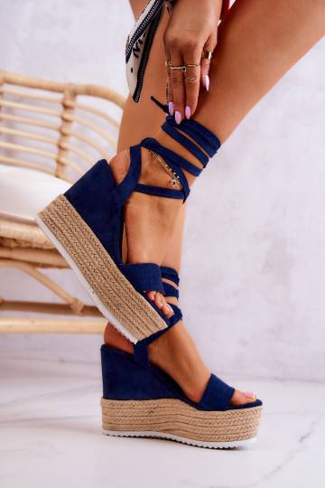 Plateausandalen in... 2