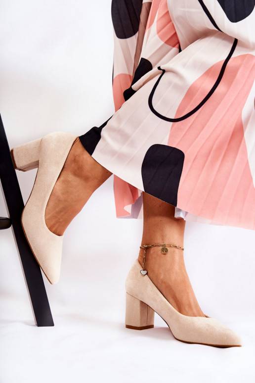 Klassisches Modell Wildlederschuhe mit Absätzen beige Lency