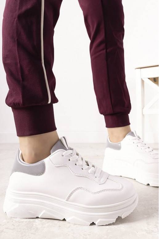 Weiße Sportschuhe Weiße Sportschuhe