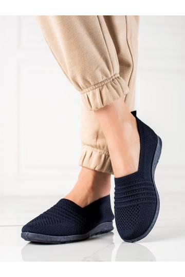 Klassische Slip-On-Schuhe...