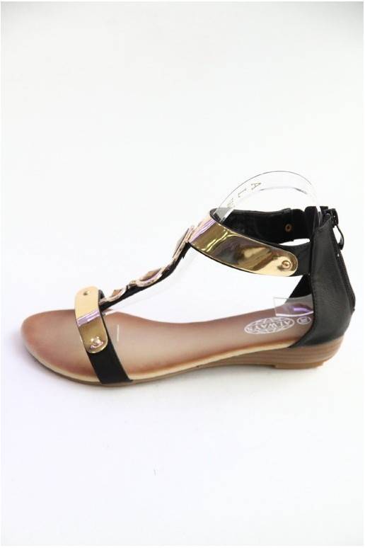 Sandalen mit goldfarbener... Sandalen mit goldfarbener...
