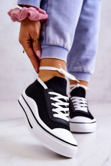 Sneakers mit sockenartiger...