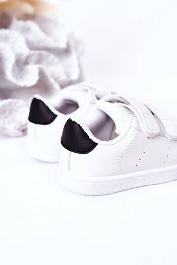 Kinder-Sneaker mit Klebeverschlüssen in der Farbe Weiß-Schwarz California 2