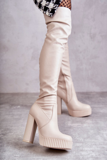 Beige lange Schuhe mit Plateau