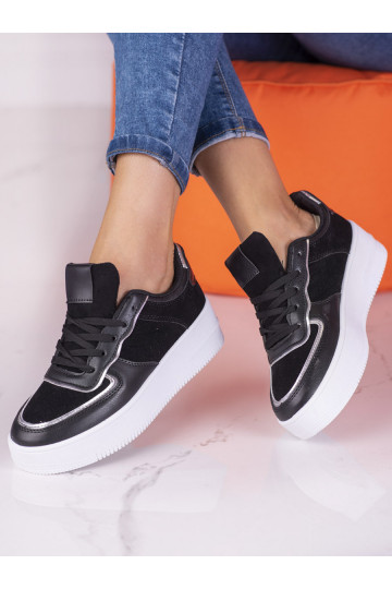 Damenschuhe mit hoher...