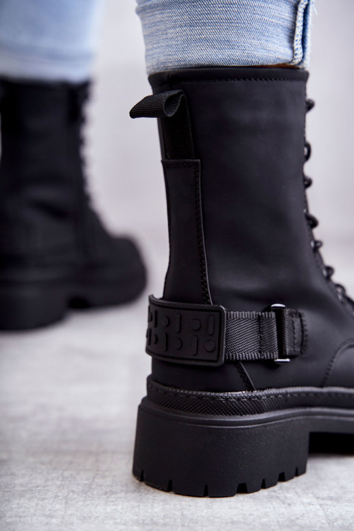 Gewärmte Stiefel mit Reißverschlüssen... Gewärmte Stiefel mit Reißverschlüssen...