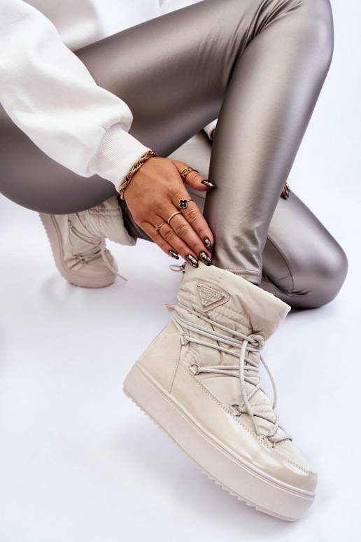 Carrios Elfenbeinfarbene, beheizte... Carrios Elfenbeinfarbene, beheizte...