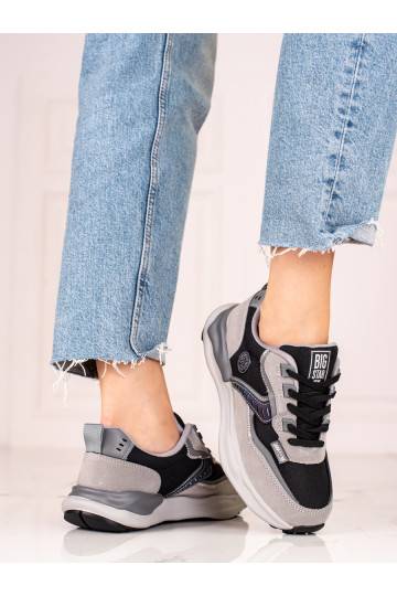 Sportliche Freizeitschuhe... 2