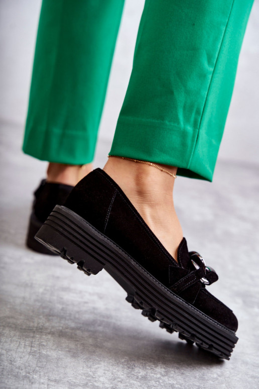 Schwarze Schuhe aus Wildleder von...