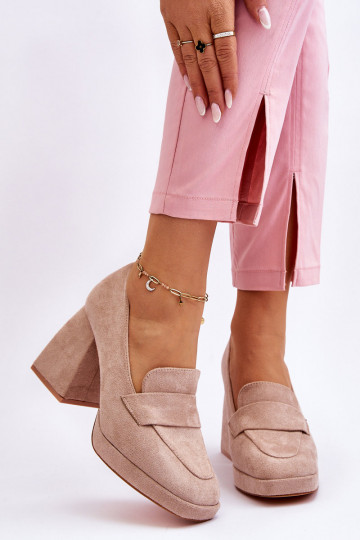 Sandfarbene Wildlederschuhe...