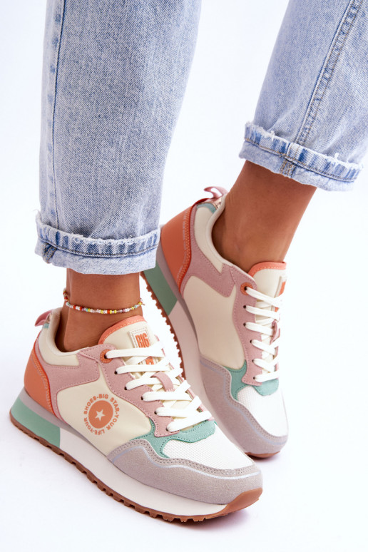 Sneakers Modellschuhe in... Sneakers Modellschuhe in...