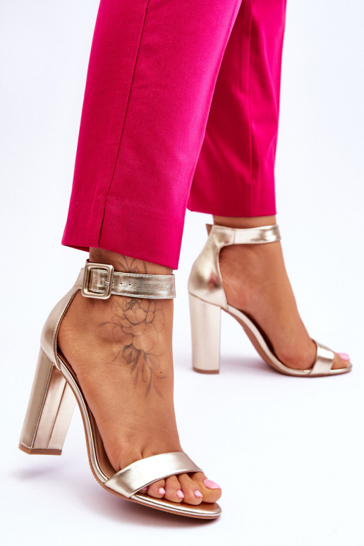 Goldfarbene Stöckelschuhe Georgina Goldfarbene Stöckelschuhe Georgina