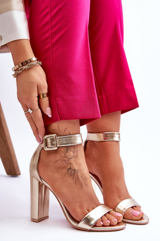 Goldfarbene Stöckelschuhe Georgina Goldfarbene Stöckelschuhe Georgina