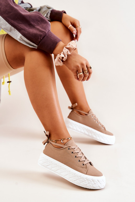 Sneakers mit Plateau in beige Farbe... Sneakers mit Plateau in beige Farbe...