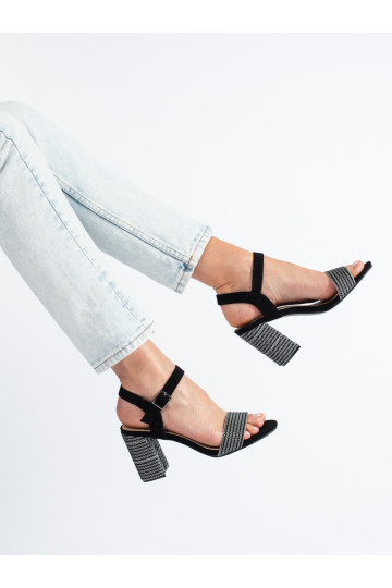 Schwarze Schuhe von Shelovet mit eleganten Absätzen 2
