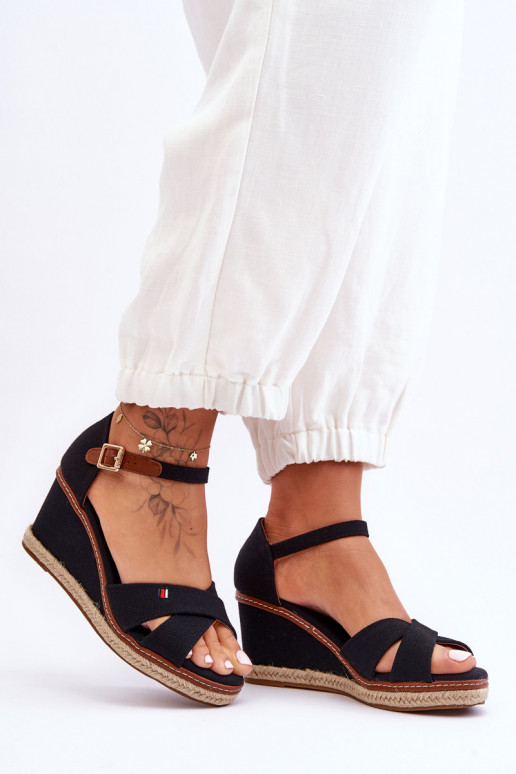 Janet Plateausandalen in Schwarz Janet Plateausandalen in Schwarz