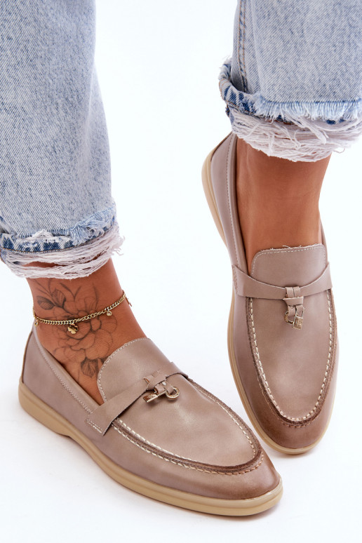 Klassisches Damenmokassinmodell in... Klassisches Damenmokassinmodell in...