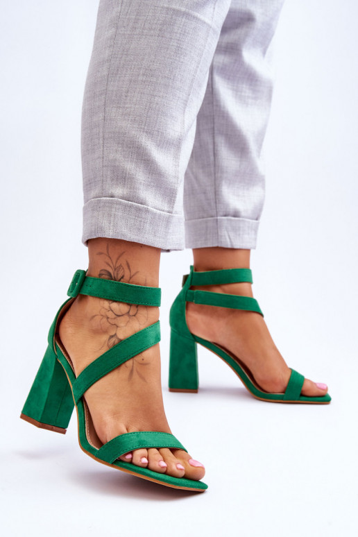Elegante Wildlederschuhe mit hohen Absätzen in der grünen Farbe Lanes