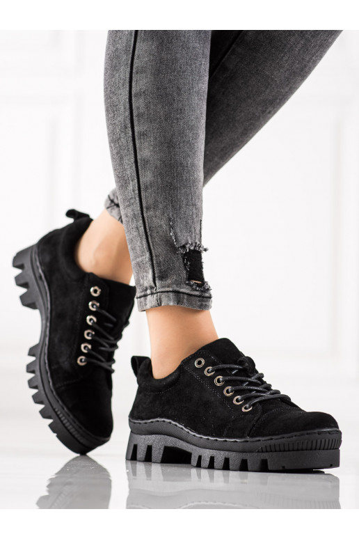 Schwarze Schuhe mit Plateau S. Barski Schwarze Schuhe mit Plateau S. Barski