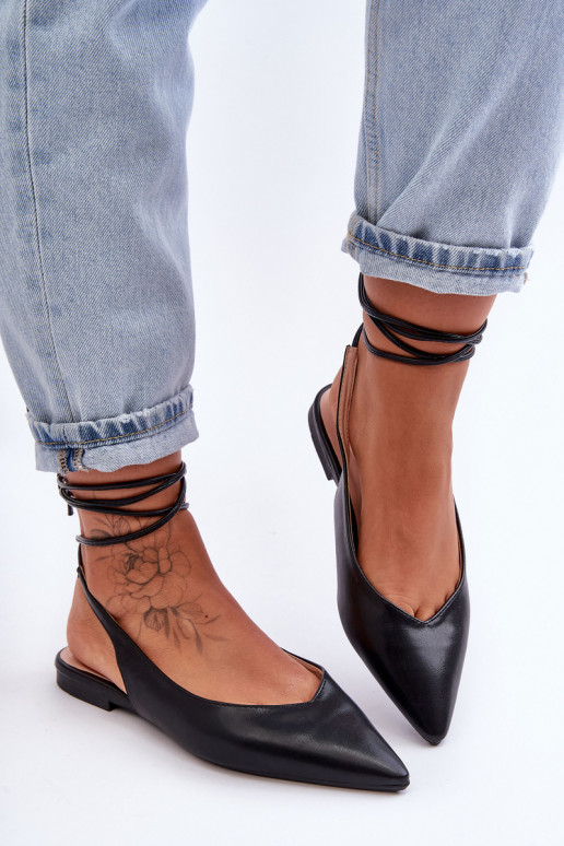 Ballerinas mit Bändern in Schwarz... Ballerinas mit Bändern in Schwarz...