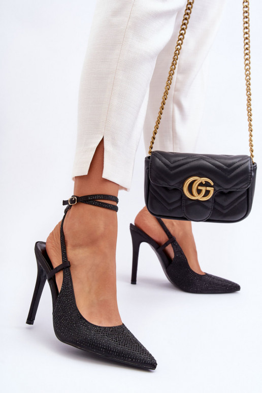 Klassisches Modell mit hohen... Klassisches Modell mit hohen...