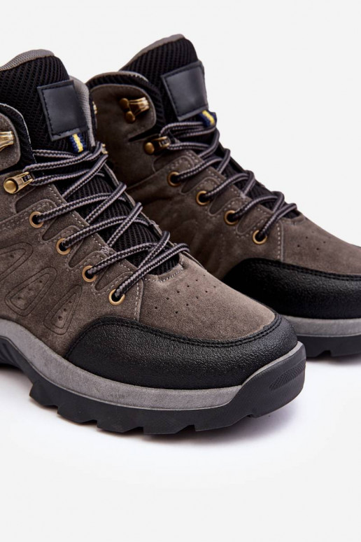 Herrenschuhe in der Farbe Grau von... Herrenschuhe in der Farbe Grau von...