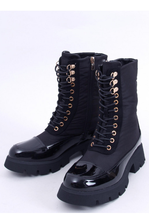 Stiefel mit Schnürsenkeln in der Farbe Schwarz MERCED BLACK