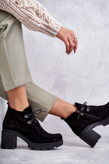 Wildleder-Stiefeletten mit...